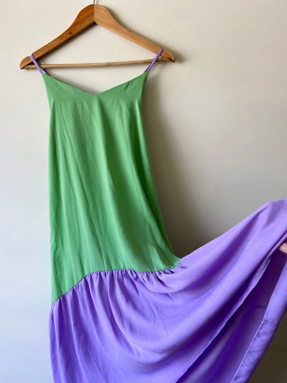 Vestido bicolor amarração nas costas  - Foto 2