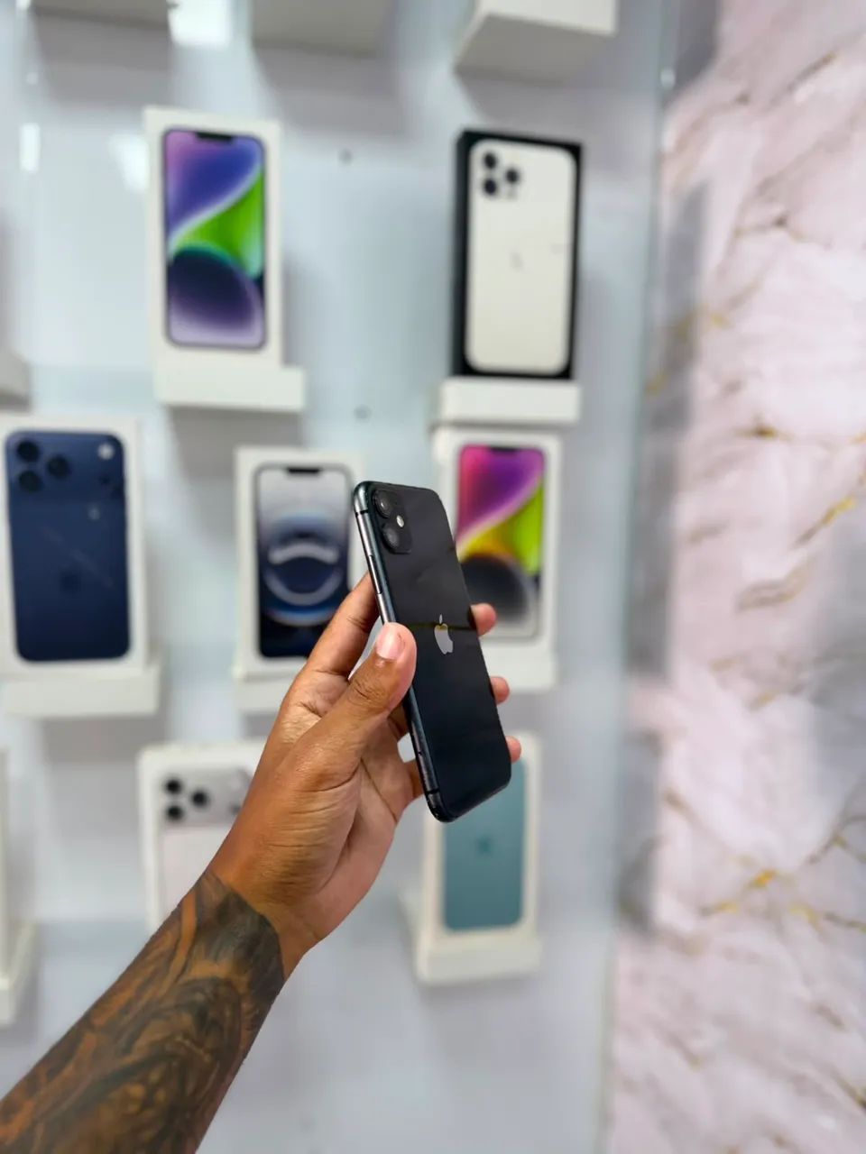 iPhone 11 - 128GB ( Preto )  - Foto 5
