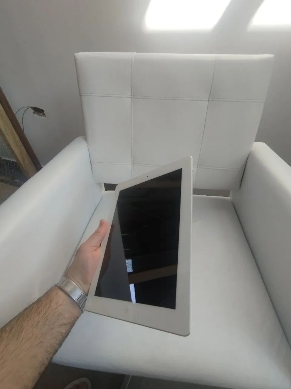 iPad 16GB (Wi-Fi + Cellular) - Foto 2