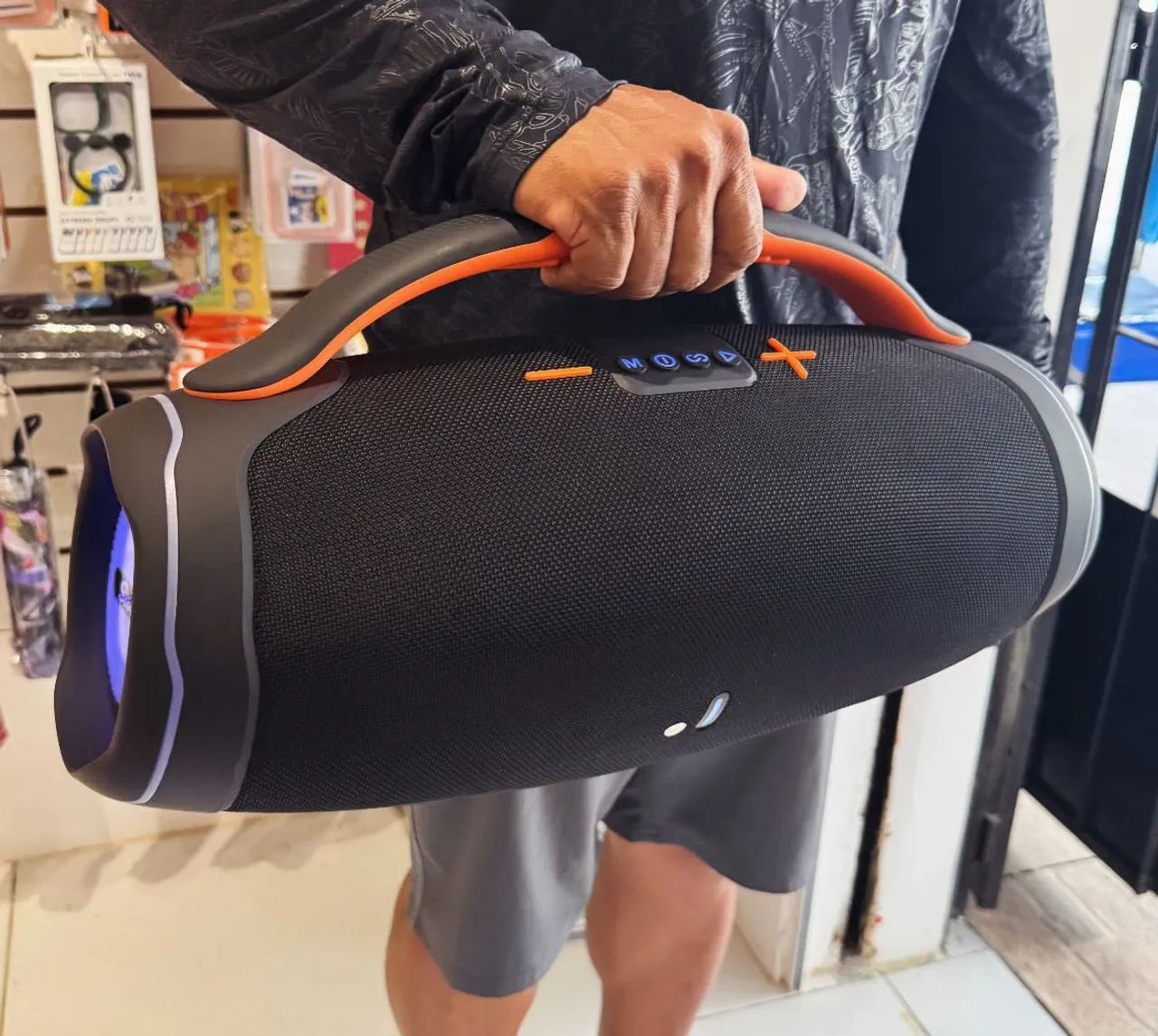 SOM BLUETOOTH PORTÁTIL BOOMBOX 300W  - Foto 4