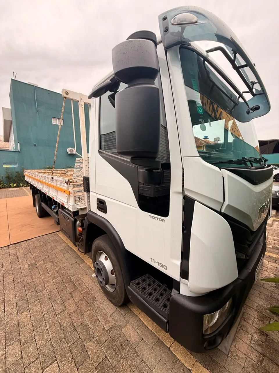 Iveco Tector 11.190 2025/25 - Foto 3