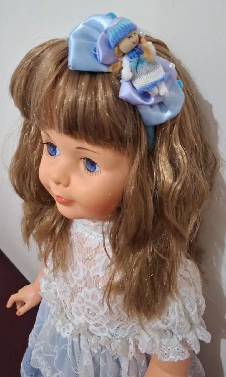 Boneca amiguinha da estrela cabelos castanhos