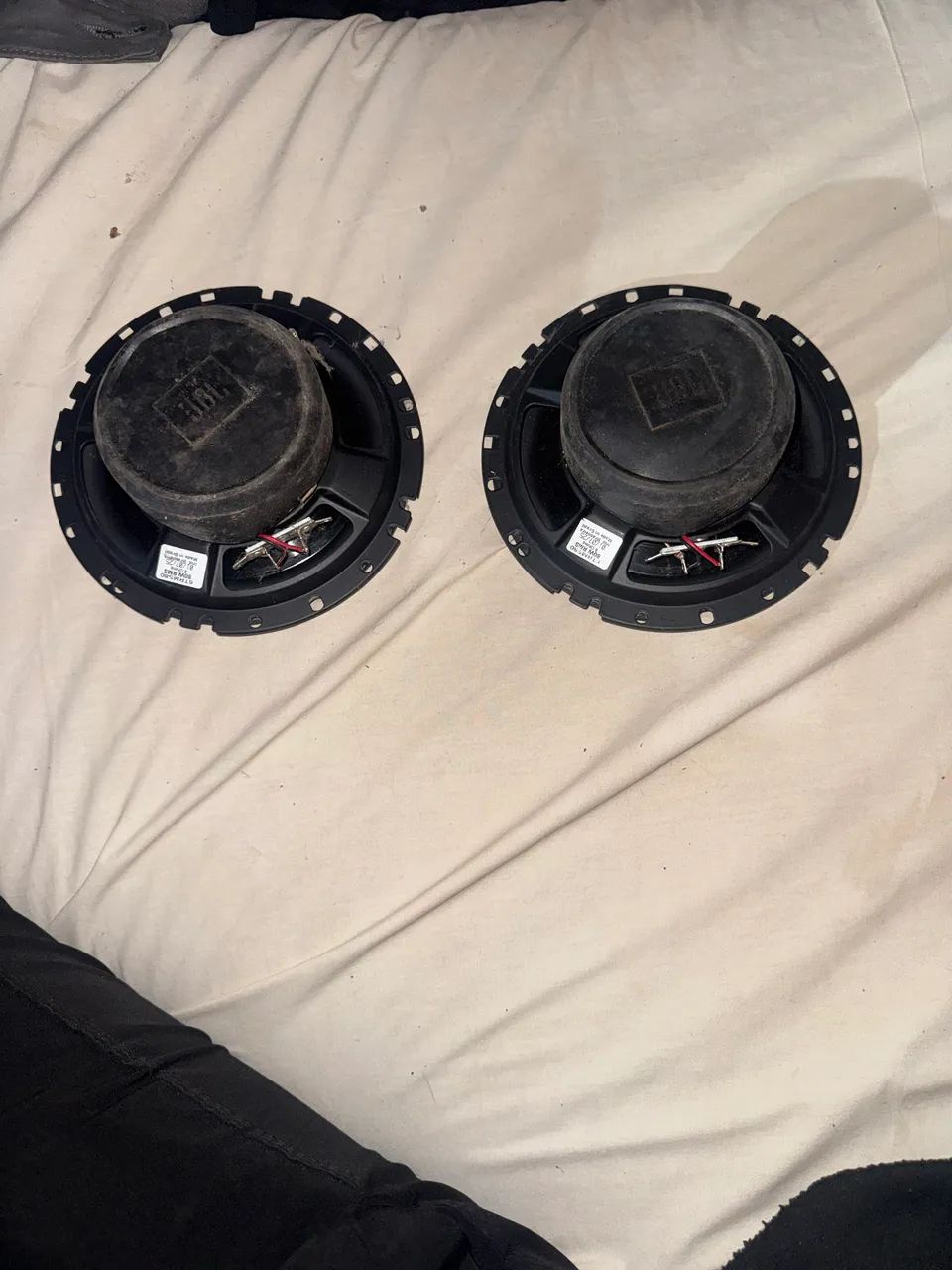 Vendo par auto falante Jbl  - Foto 2