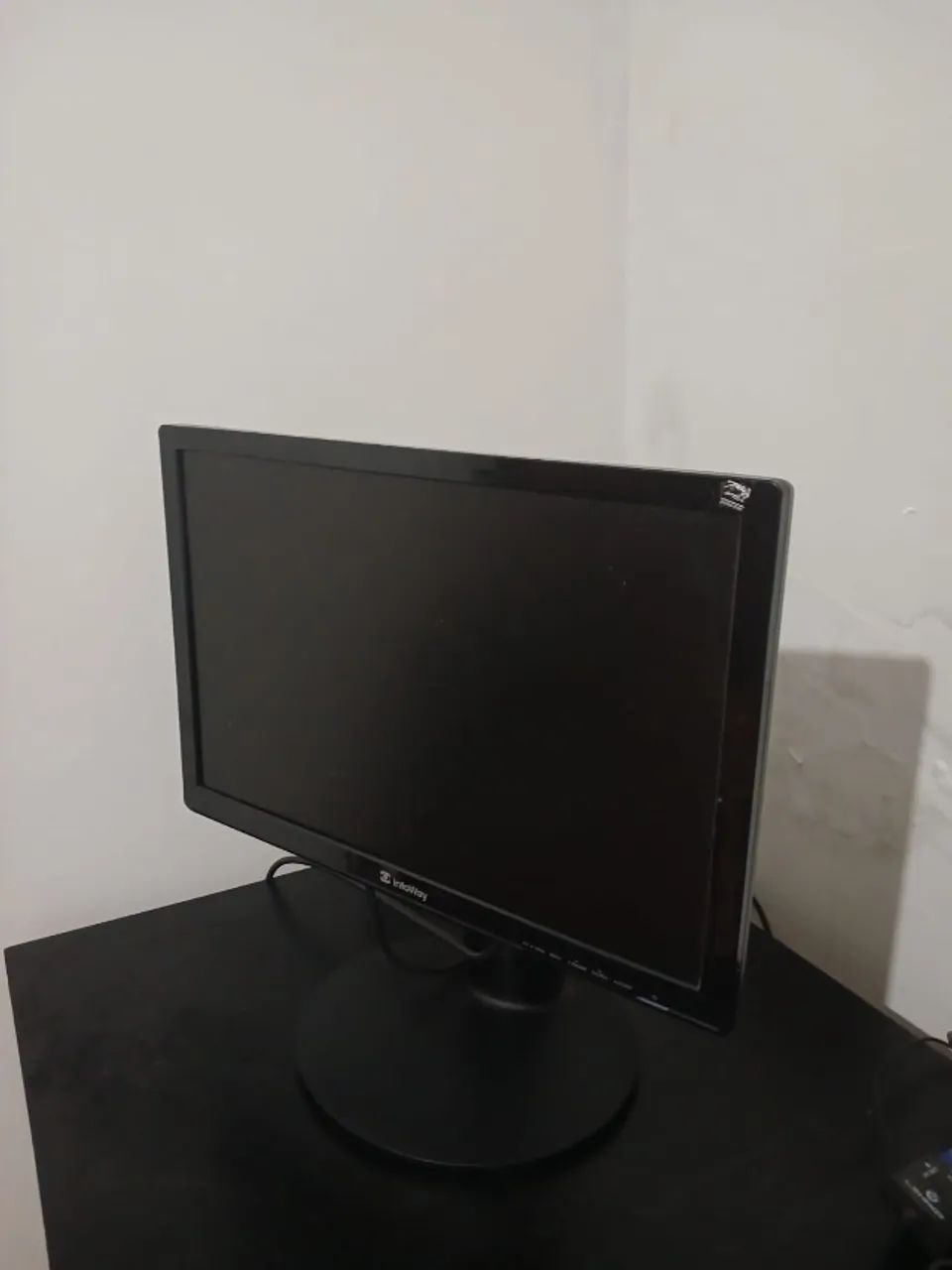 Monitor / Tela Infoway 19" LCD com Base Giratória - Foto 3