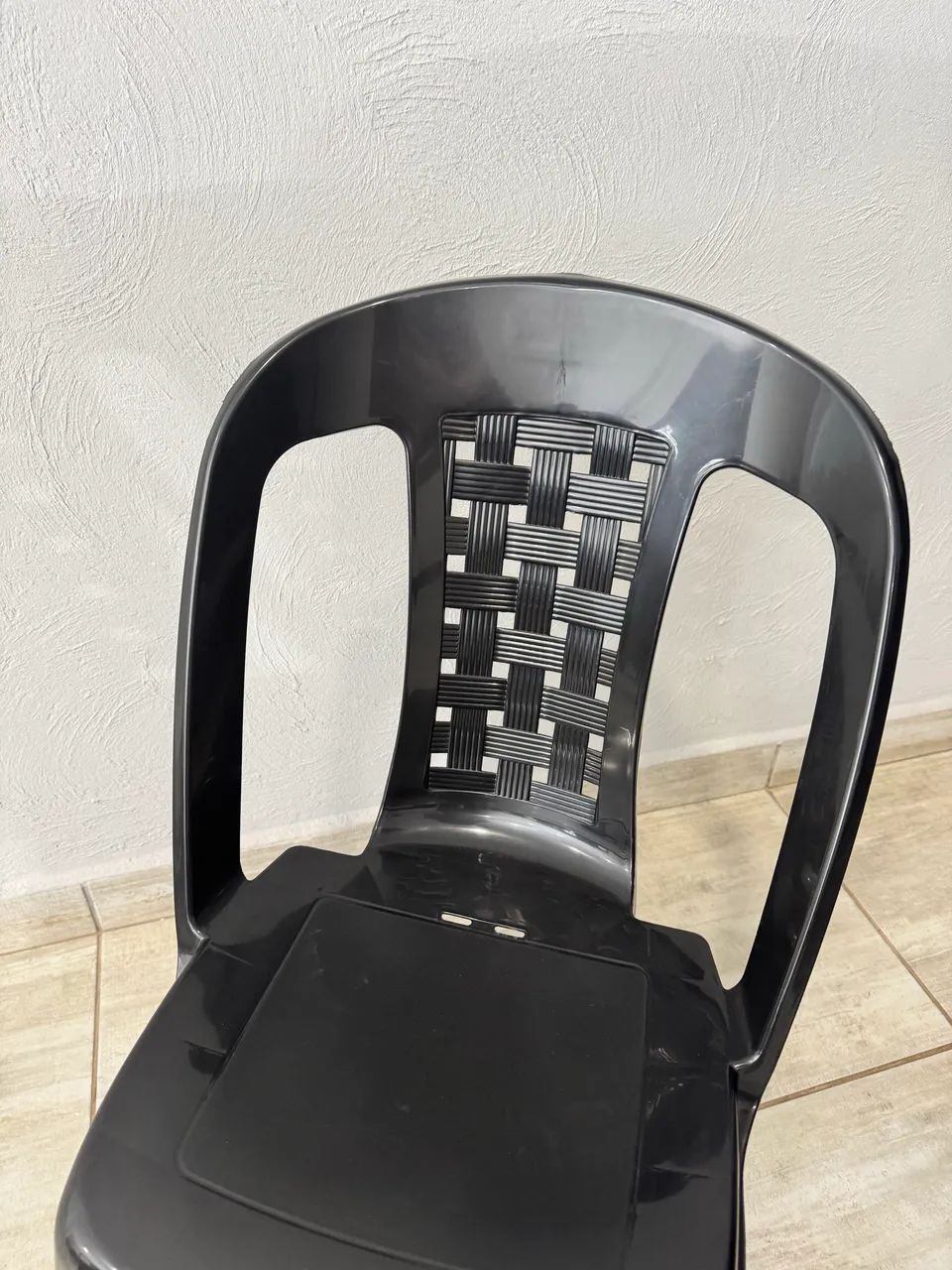 OPORTUNIDADE! Cadeiras plásticas apenas R$ 29 cada - Foto 2
