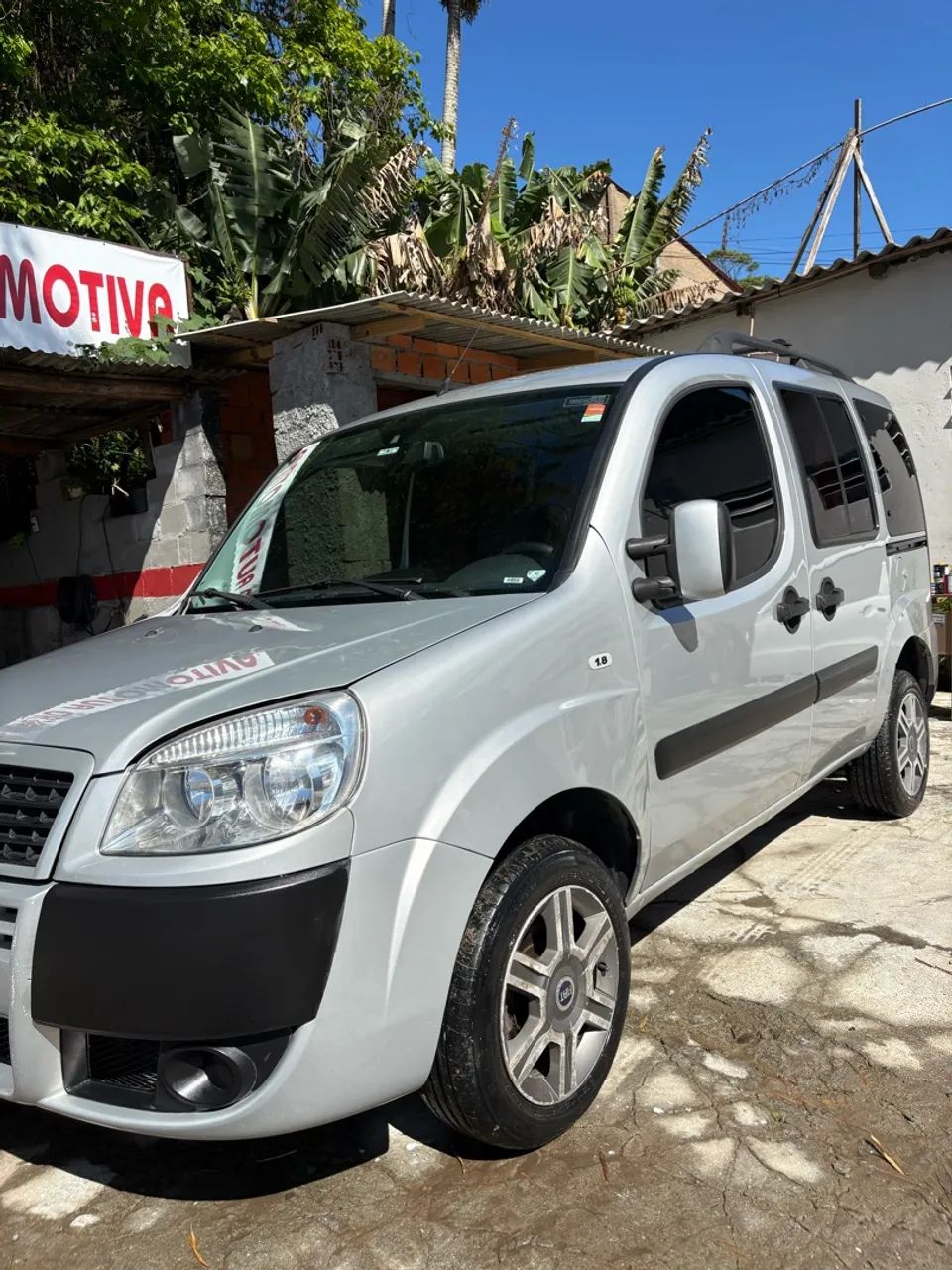 Fiat Doblo Essence 1.8 Flex 16V 5P 2018 - Foto 4