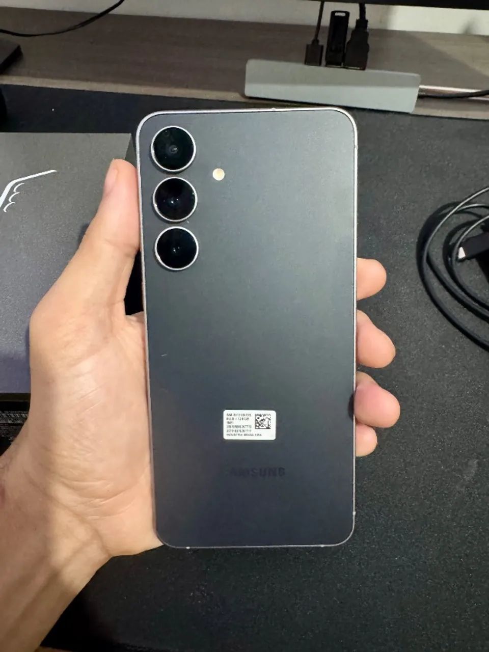 Celular S25FE 1 mês de uso. Zerado. Nota Fiscal e Acessórios. - Foto 3