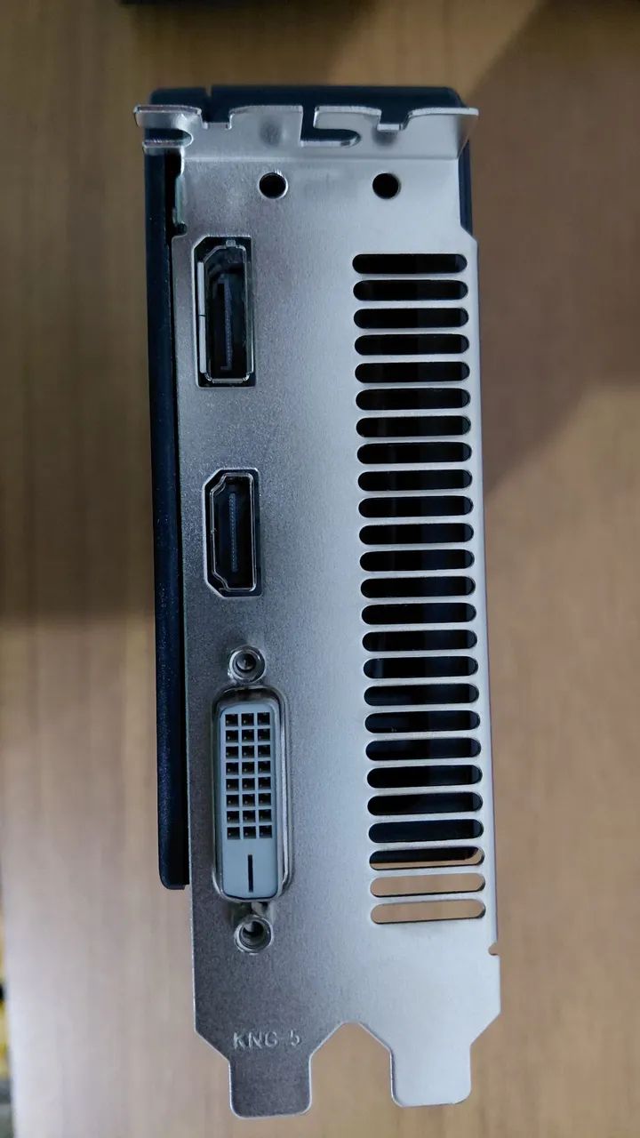 Placa de vídeo Rx 590 8g - Foto 3