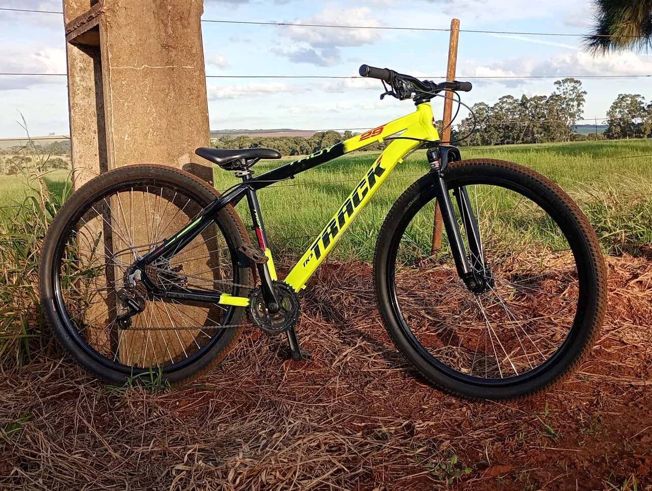 Bicicleta track usada