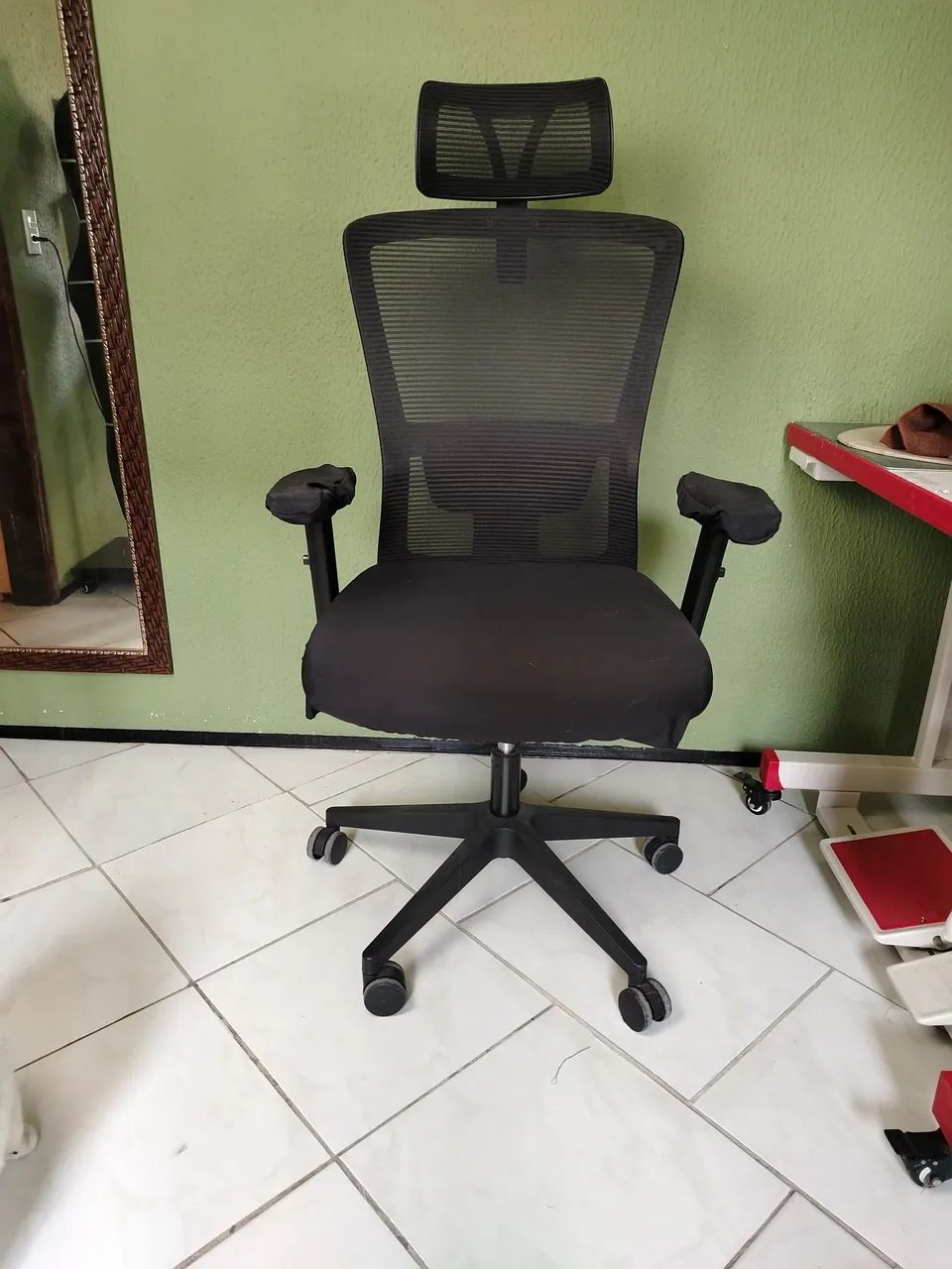 Cadeira Executiva Comfy - Confortável e Regulável - Foto 3