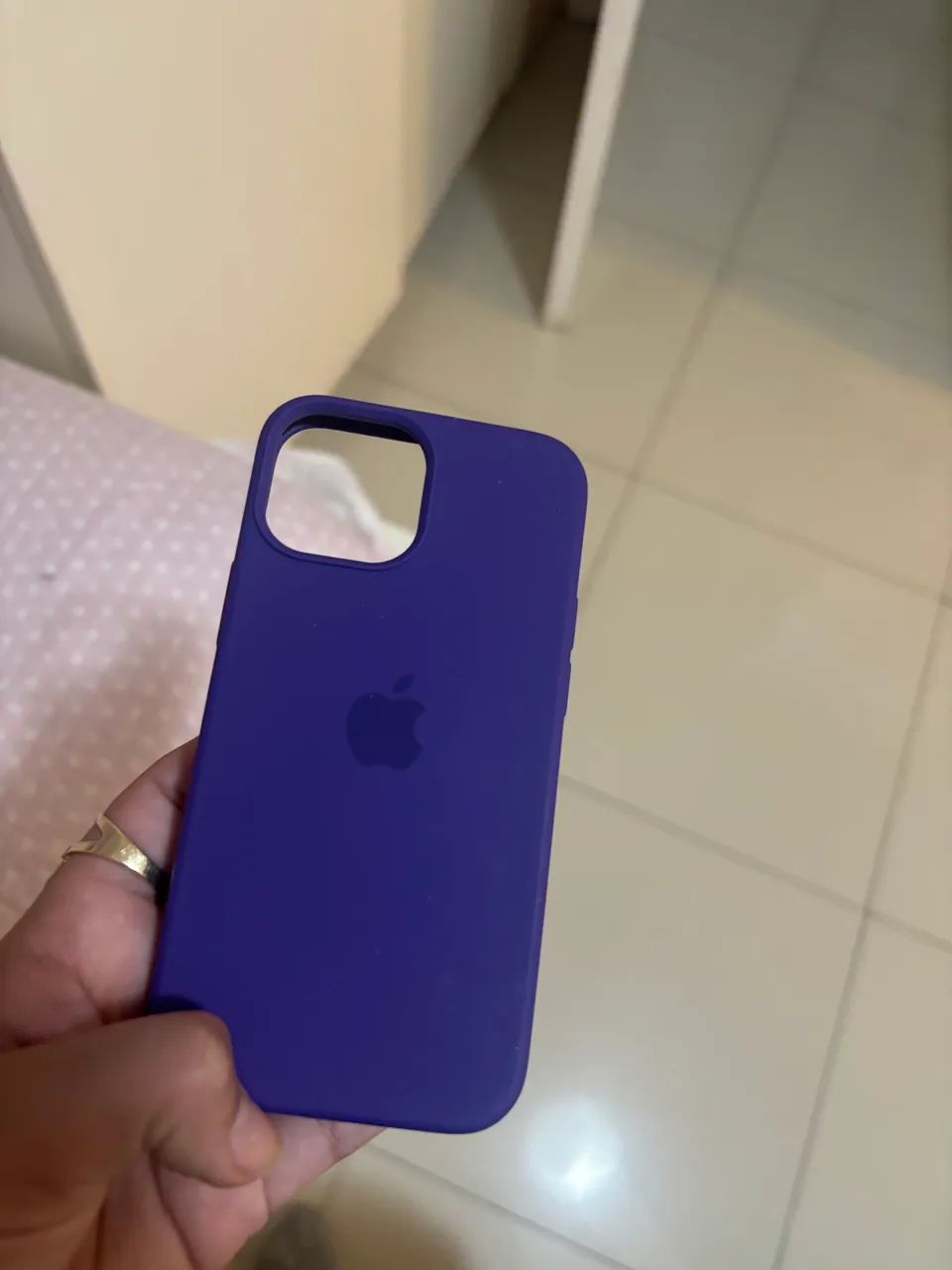 Kit com 5 Capinhas para iPhone 13 mini- Ótimo Estado - Foto 4