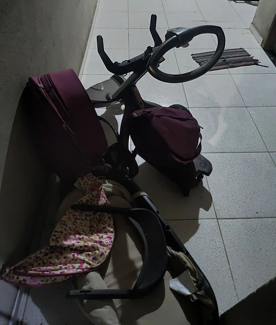 Carrinho Stokke Xplory com Moisés + Bebê Conforto + Bolsa - Foto 3