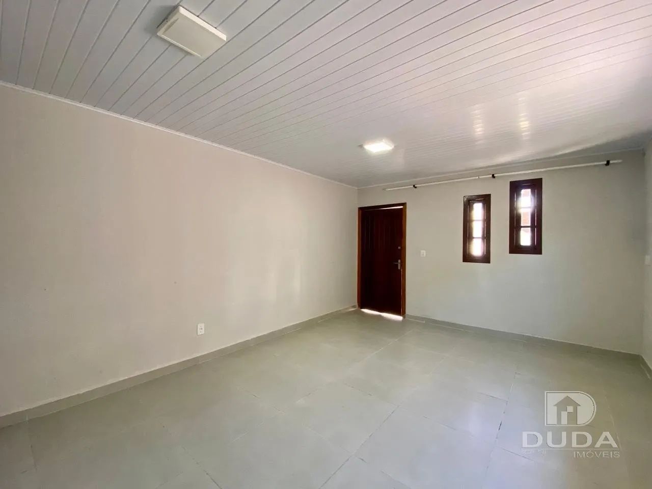 Casa 2 quartos 2 garagens para locação no Carianos - Foto 3