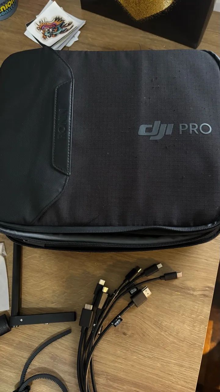 Gimbal DJI RSC 2 Pro Combo - Acessórios para Câmeras e Filmadoras