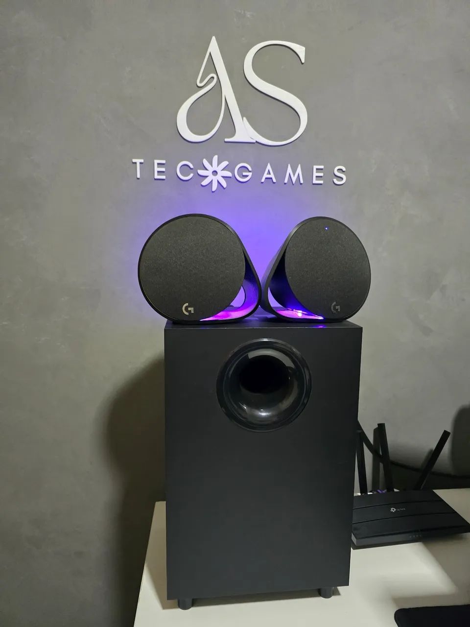 Caixas de Som Logitech G560