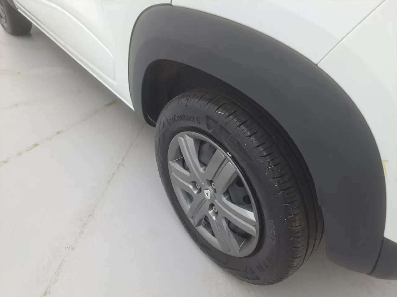 Renault Kwid 1.0 Zen, foto 12 de 18