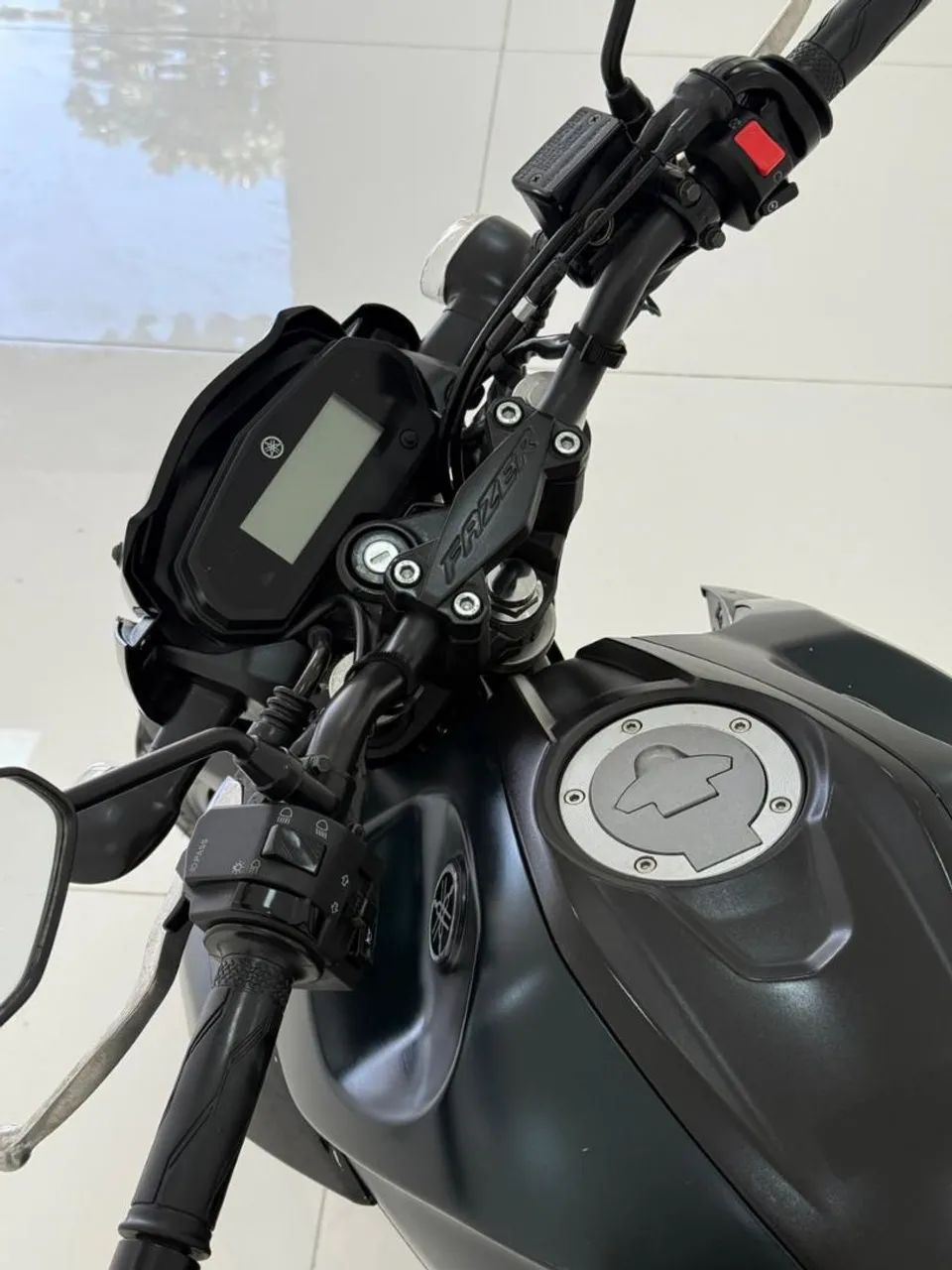 Yamaha fz25 ano 2024 apenas 8.000 km rodados  - Foto 8