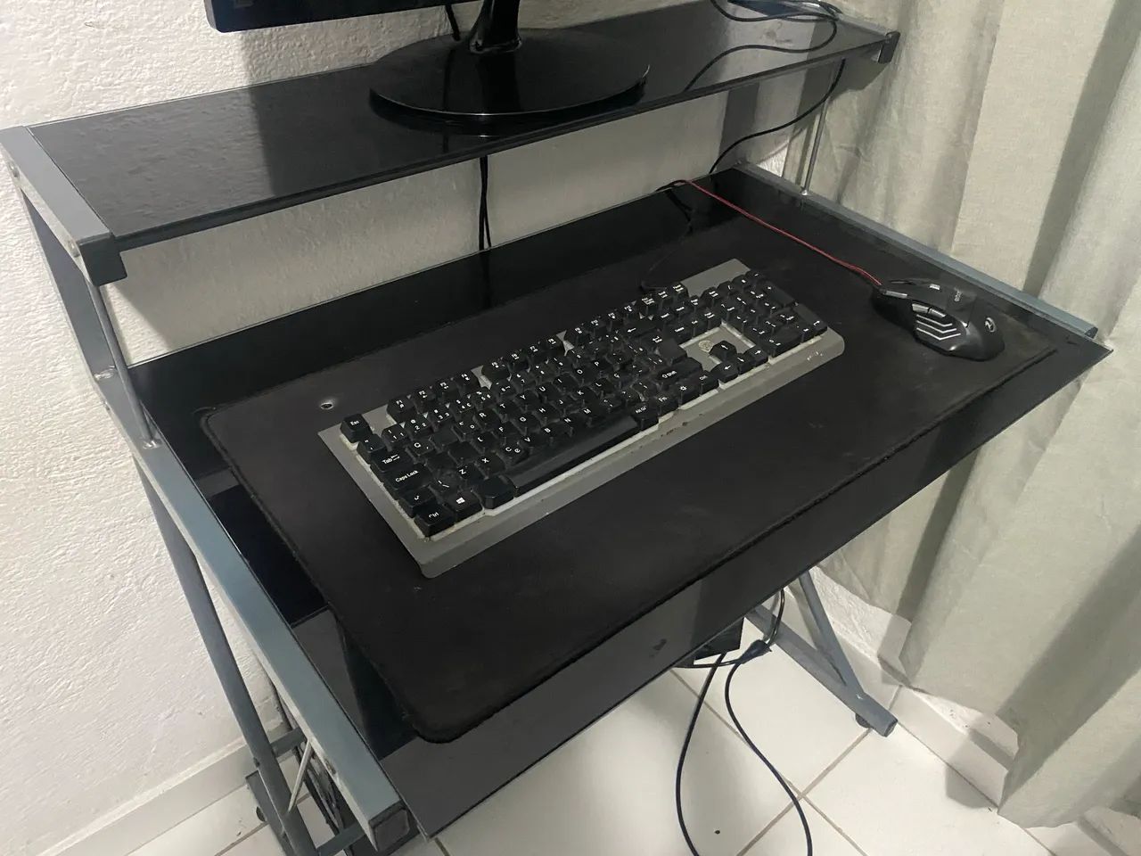 Mesa para computador de vidro  - Foto 4