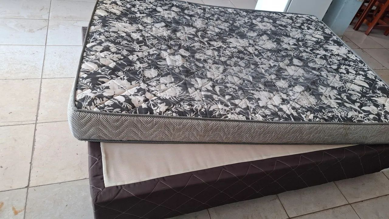 Cama Box de casal espuma ( usada)  - Foto 3