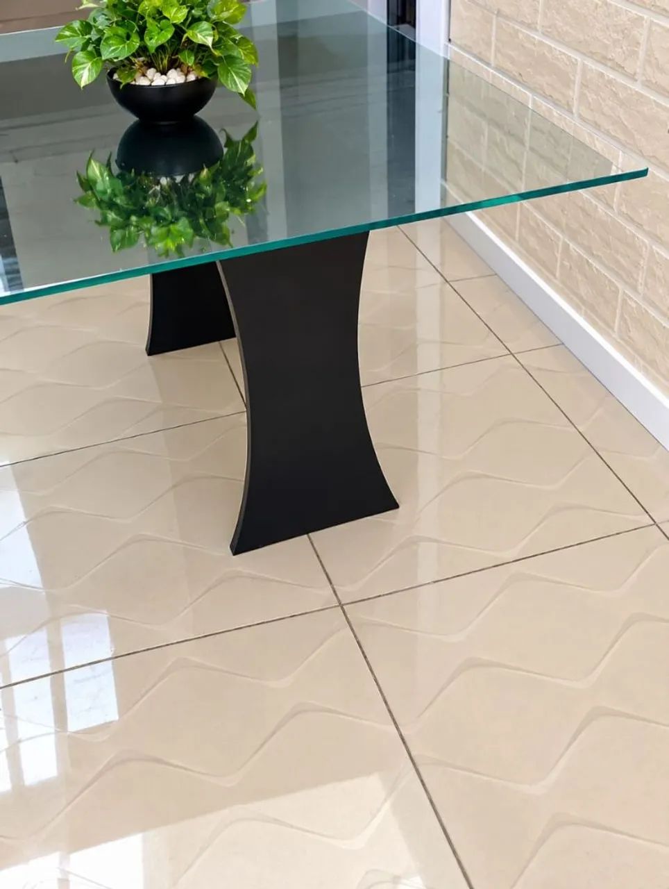 Mesa sem as cadeiras - Frete incluso 