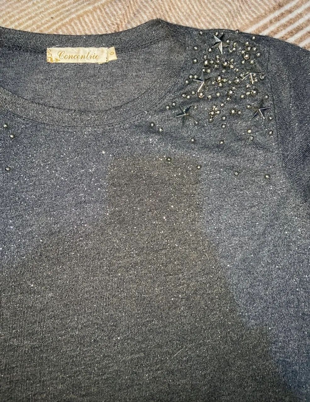 Camiseta Concentric cinza com brilho  - Foto 2
