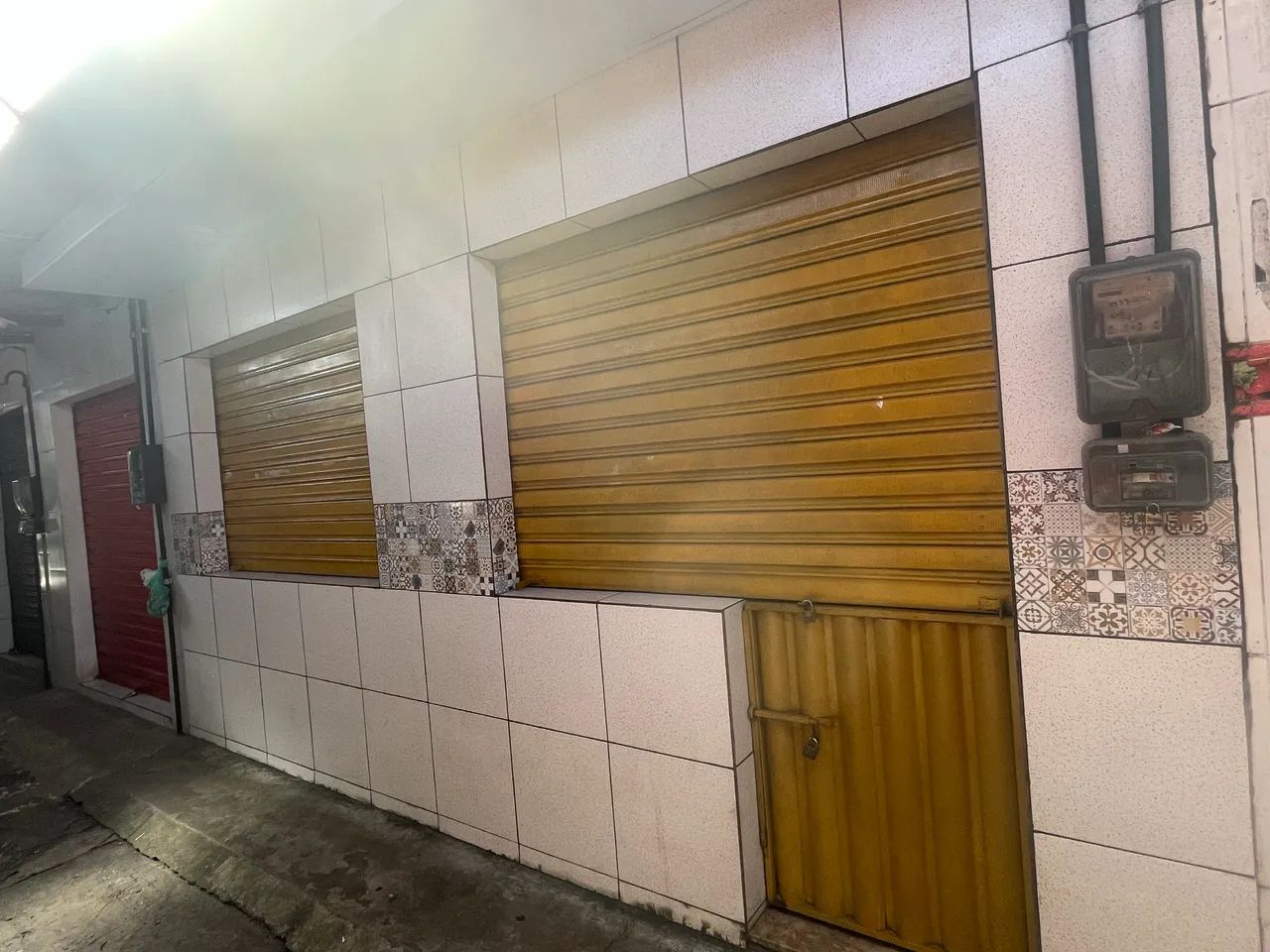 VENDO EXCELENTE PONTO COMERCIAL NA MARAMBAIA  - Foto 2