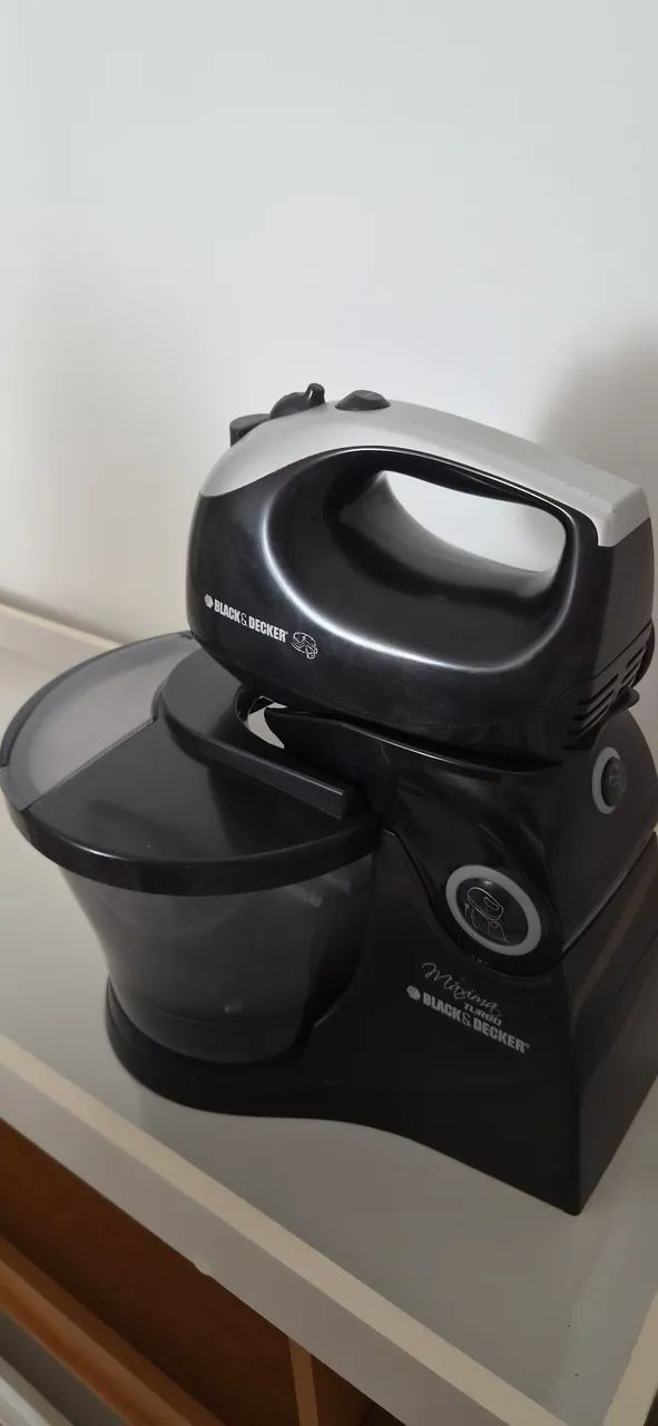 Batedeira Black e Decker pouquíssimo usada - Foto 3