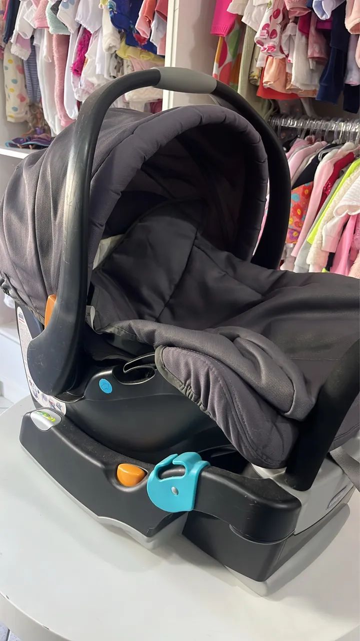 Bebê conforto + base Chicco  - Foto 4