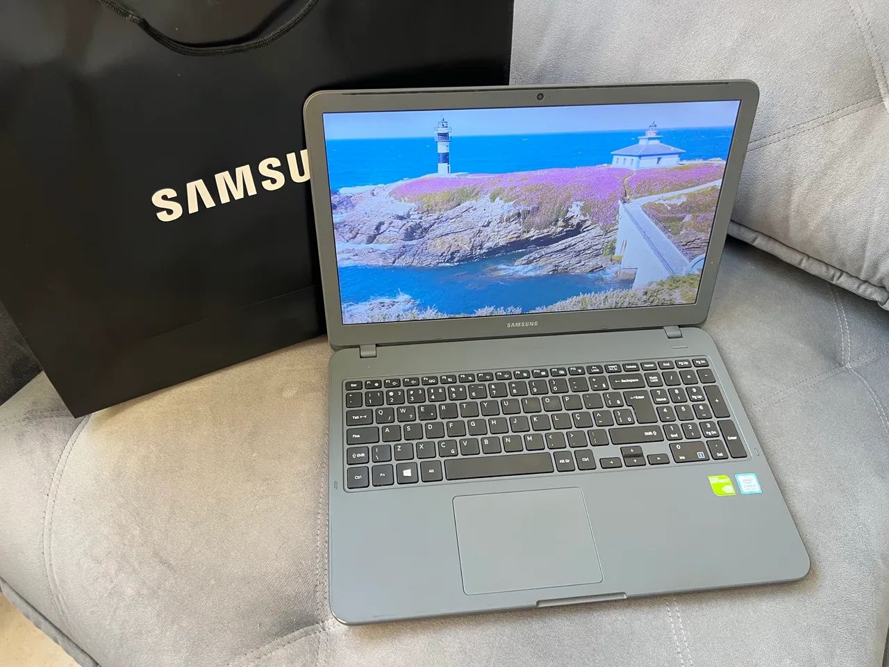 Notebook Samsung i5 com placa de vídeo dedicada e 16 de RAM  - Foto 3