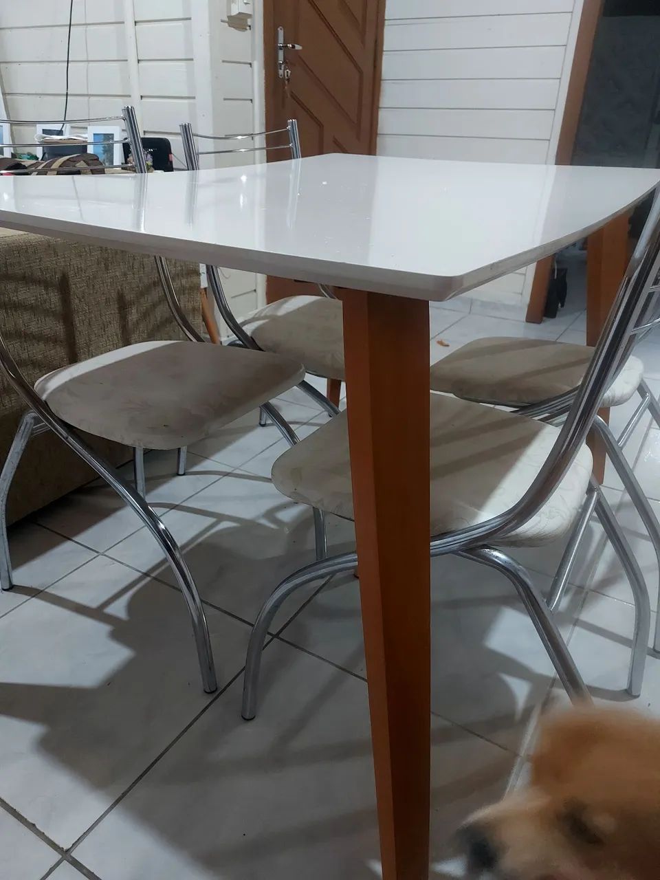 Mesa e cadeiras  - Foto 2