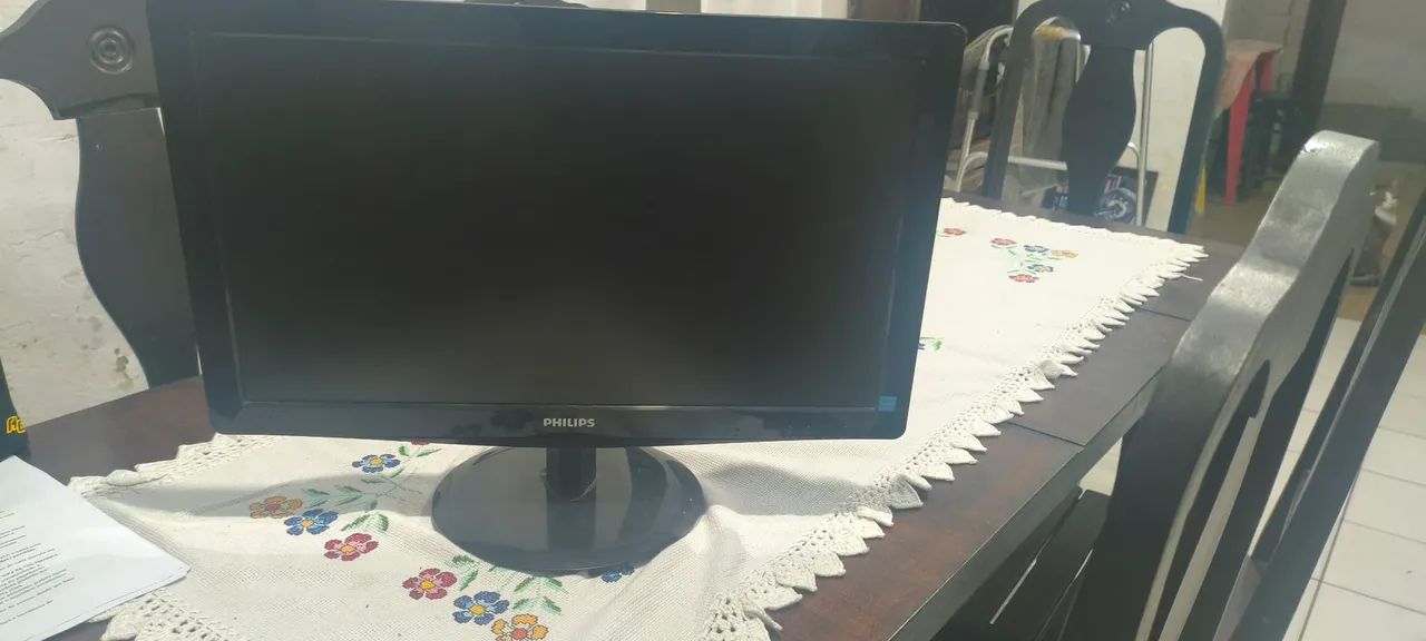 Monitor PHILIPS 60hrz 20 polegas VGA/DVI