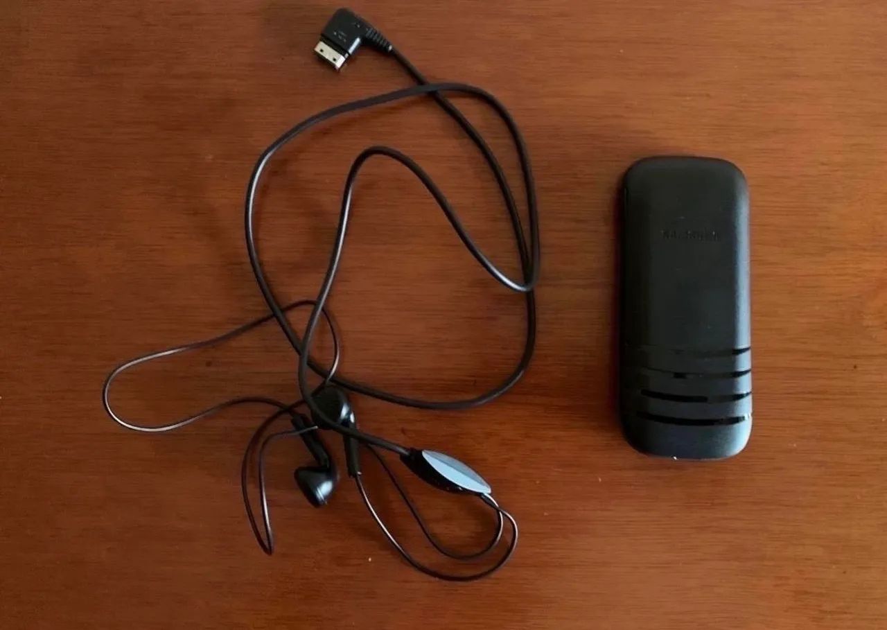 celular samsung keystone 2 e1200 e fone de ouvido  - Foto 2
