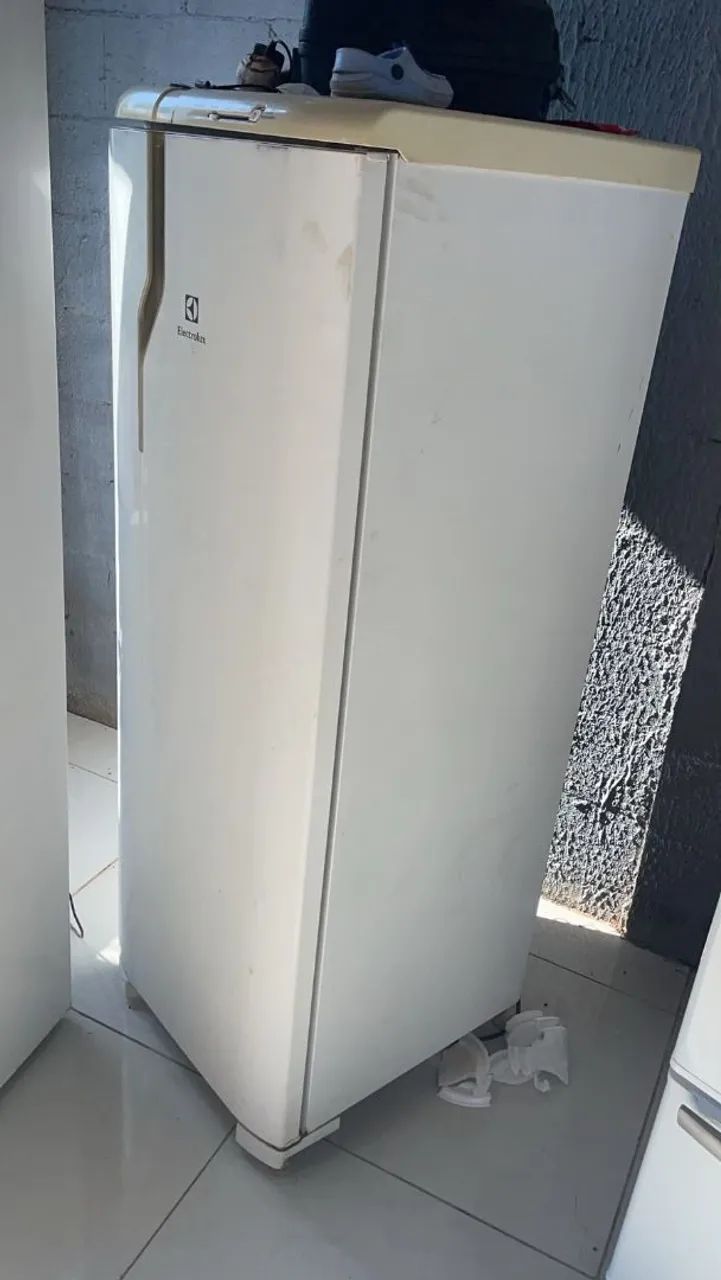 Geladeira electrolux 