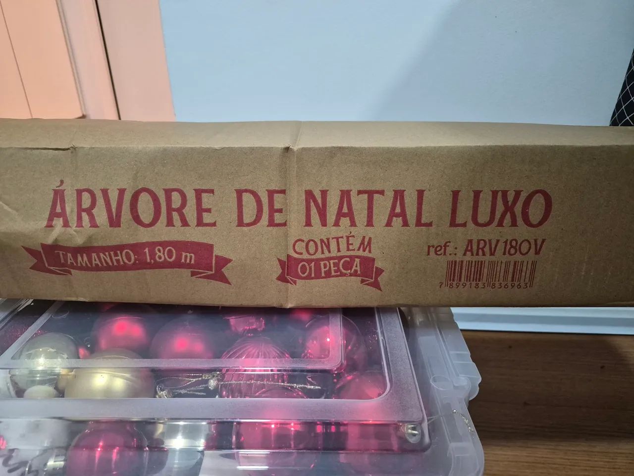 Árvore de Natal 1,80 metros.