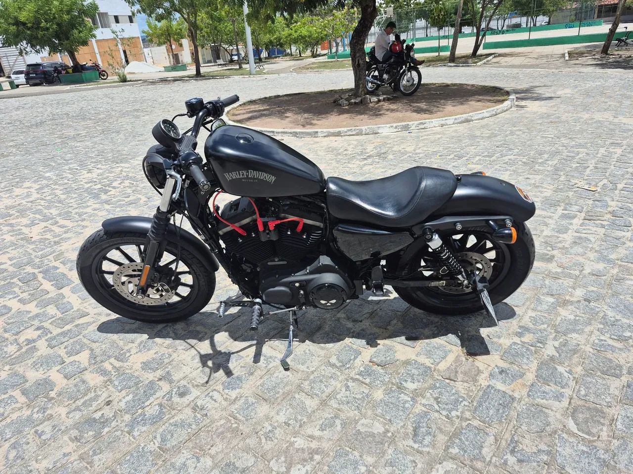 Harley Davidson iron 883