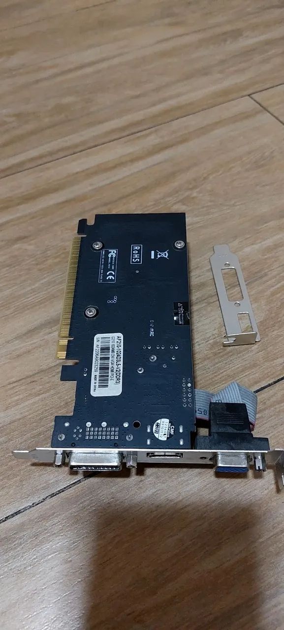 Placa de video GeForce G210 1 GB - Foto 2