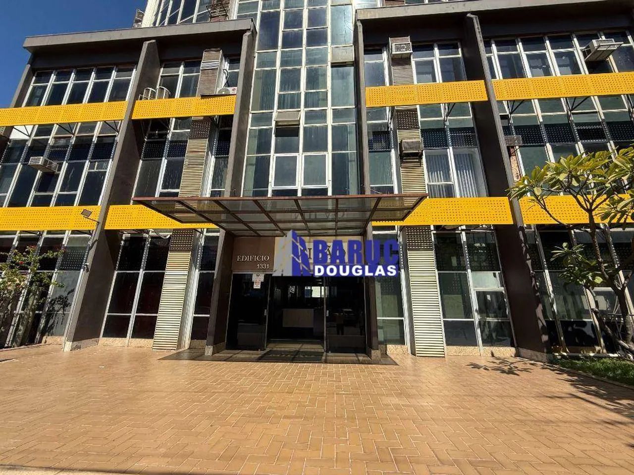 Vende-se duas salas juntas com mais de 100m2 no Centro comercial Edf. Milão, com muita seg - Foto 2