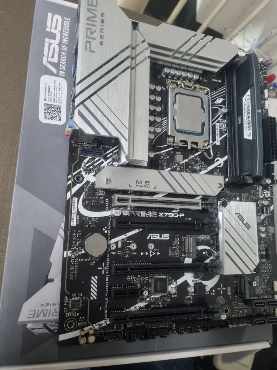 Kit Gamer Core i7 13700, Asus Prime Z790, RAM 16GB DDR5 Corsair
