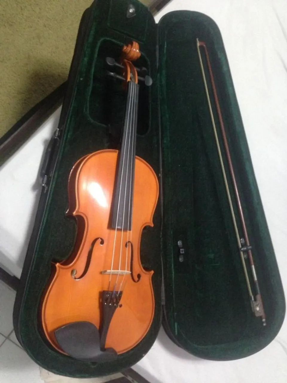 VIOLINO MARCA EAGLE