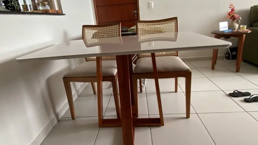 Mesa de jantar retangular 