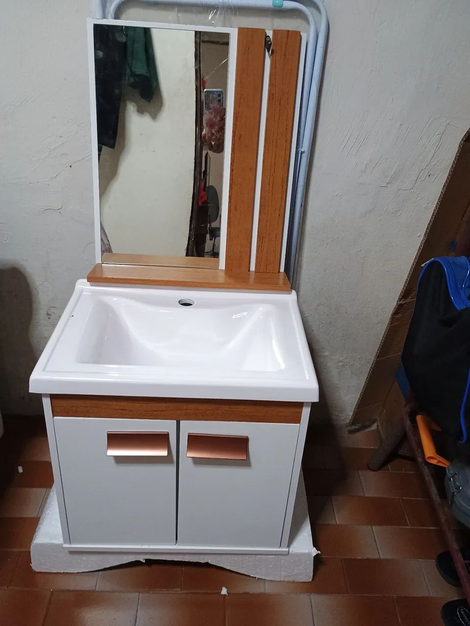 Armários e guarda-roupas