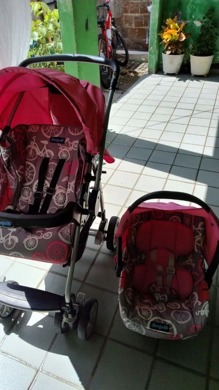 Carrinho e bebe conforto 