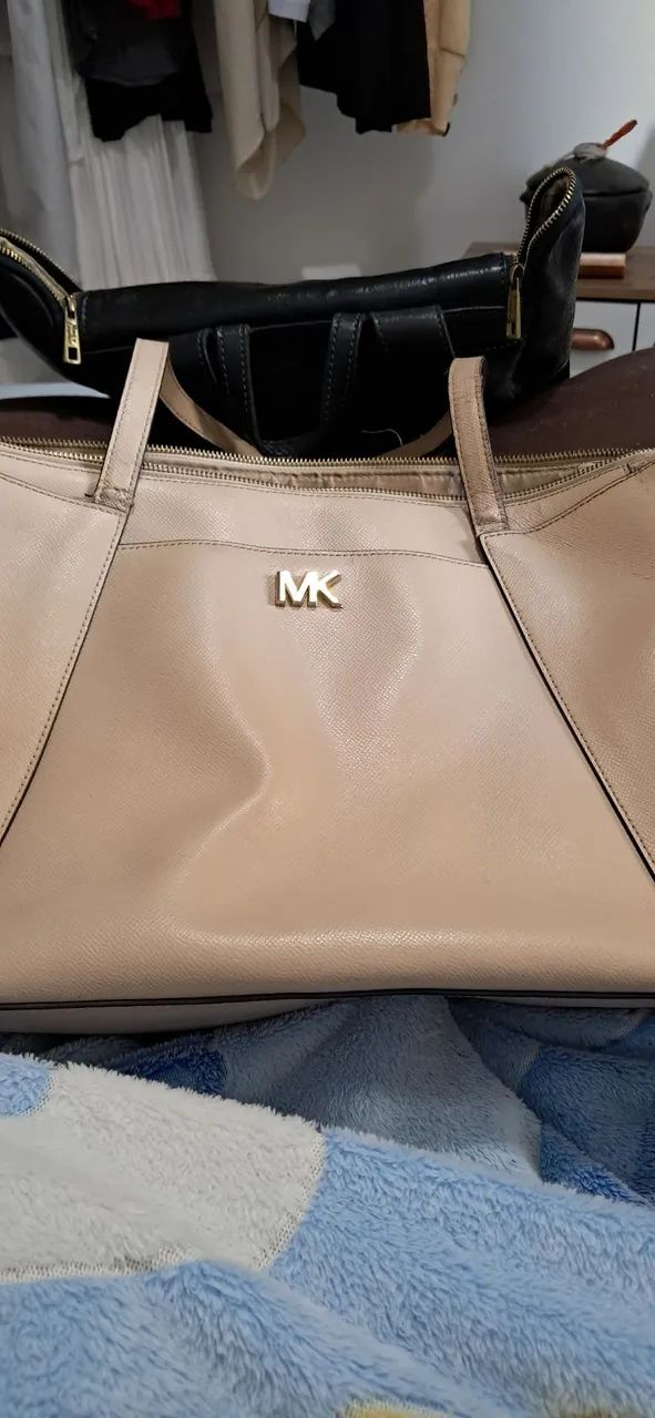 Bolsa Michael Kors original com avarias - Foto 5