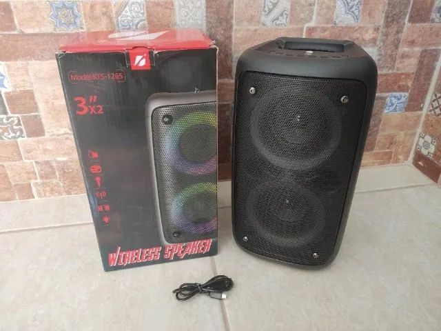 Caixa de som Bt Com RGB e Entrada Microfone - Faço entrega