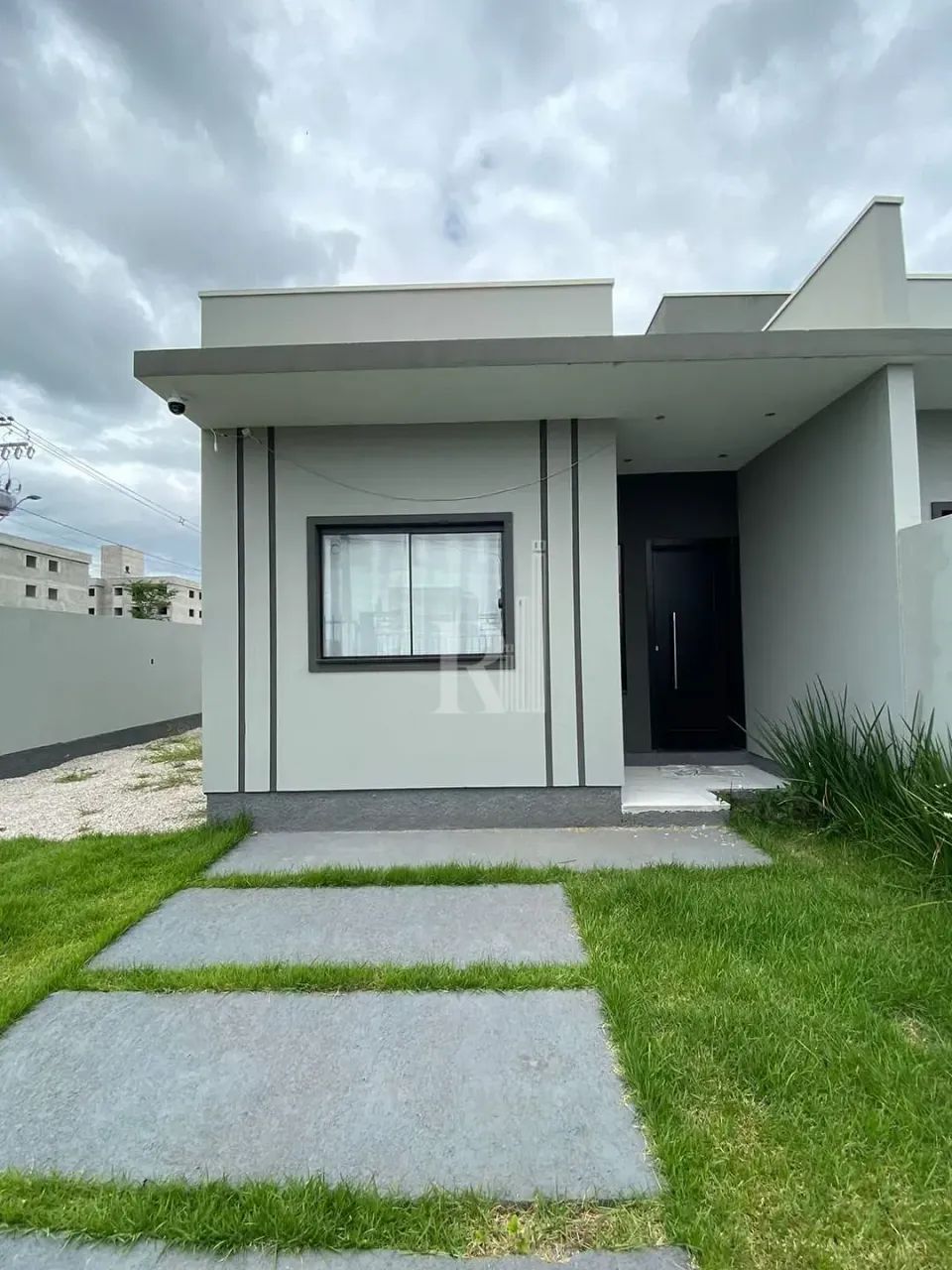 Casa para locação com dois dormitórios sendo uma suíte e quintal com amplo espaço, XV de N