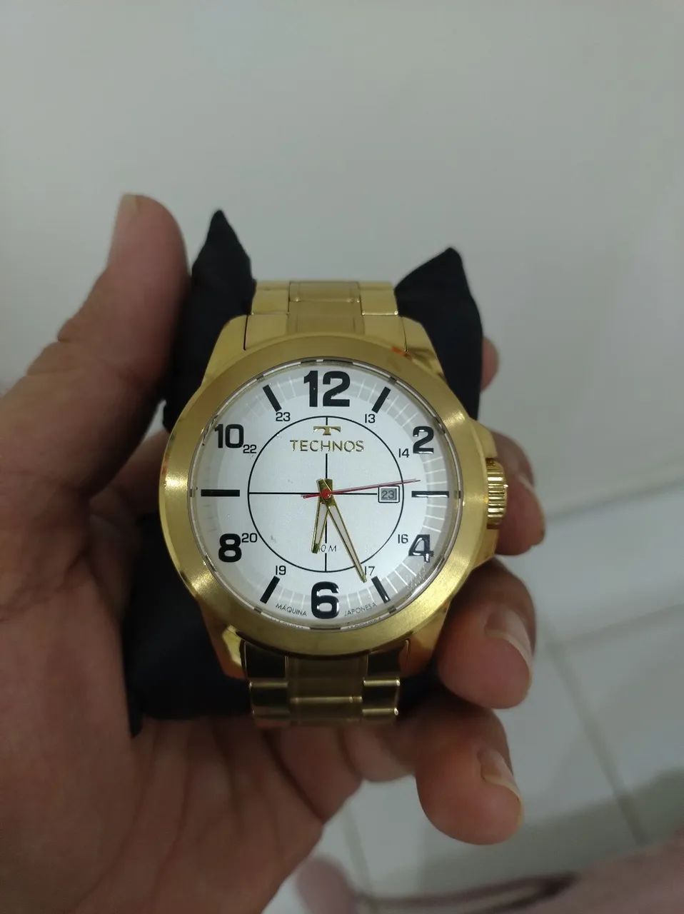 VENDO RELÓGIO TECHNOS DOURADO! - Foto 2