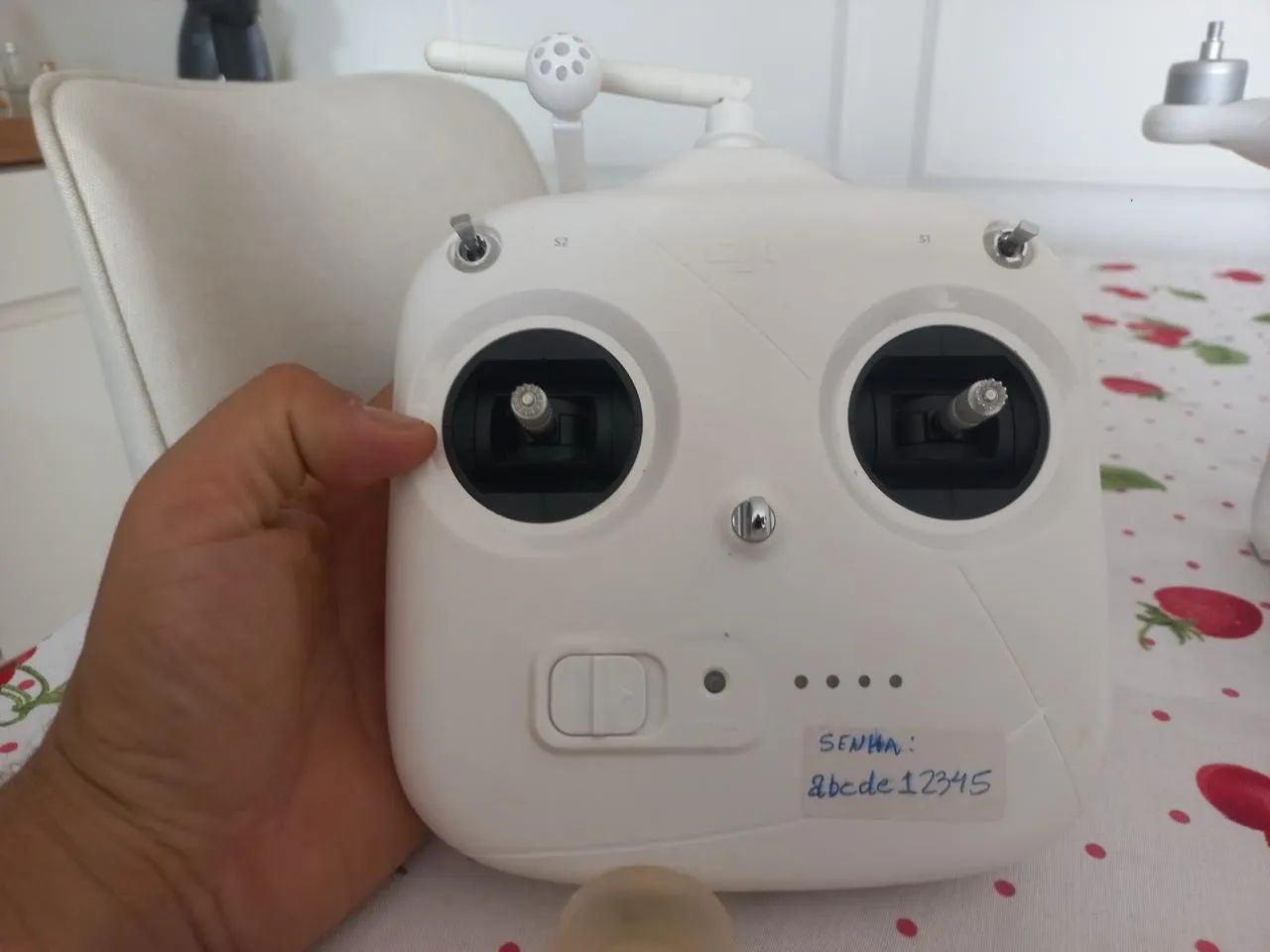 DRONE DJI PHANTOM 3 STANDARD COM ACESSÓRIOS  - Foto 2