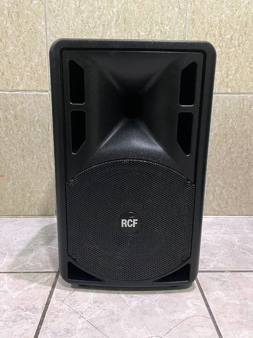 Caixa rcf Art 310A com bag 