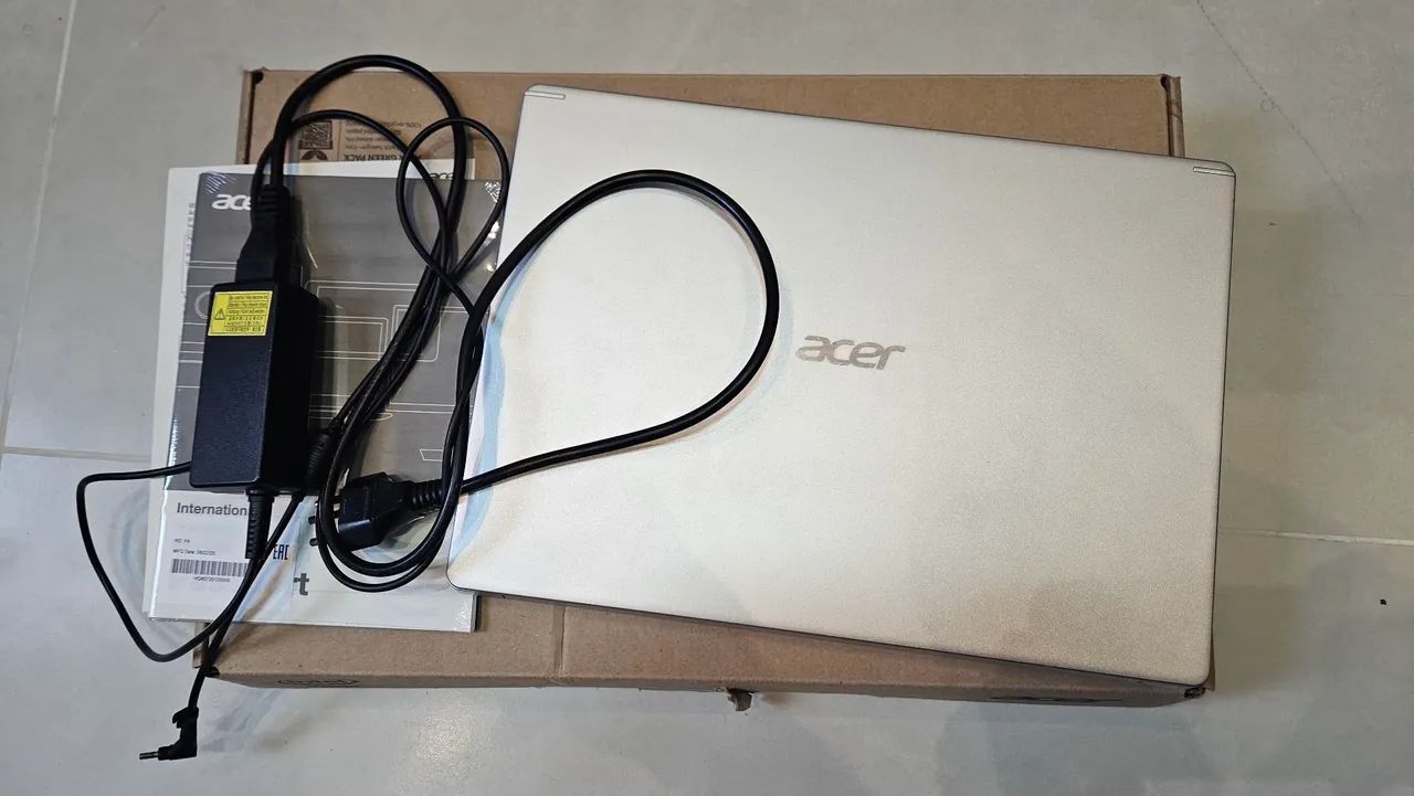 Notebook Acer Aspire 5 - i3 10ª geração / 12GB RAM / SSD