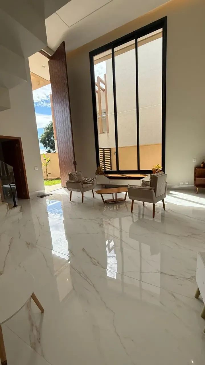 Sobrado para aluguel com 300 metros quadrados com 5 quartos